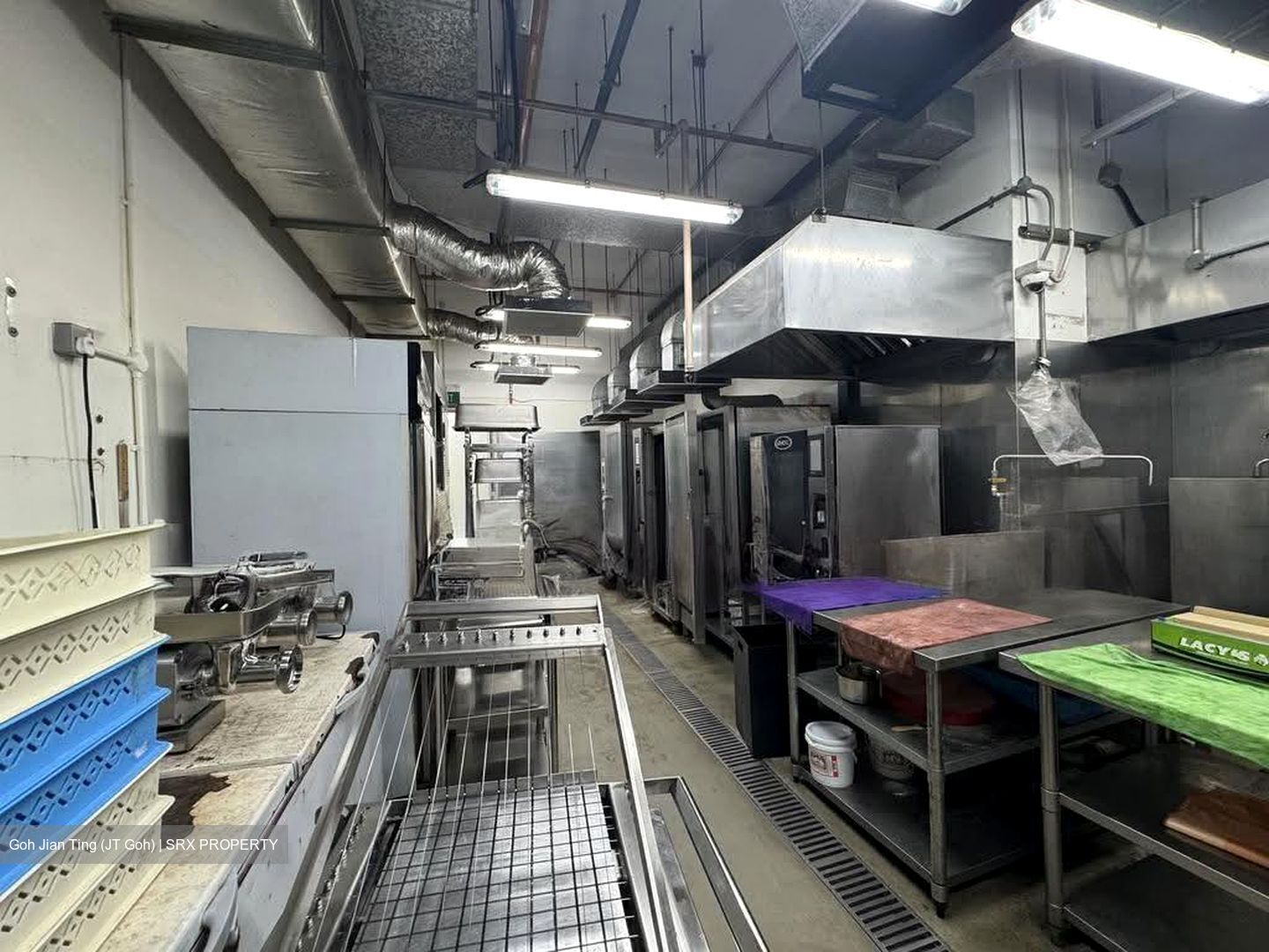 Harper Kitchen (D13), Factory #623039041